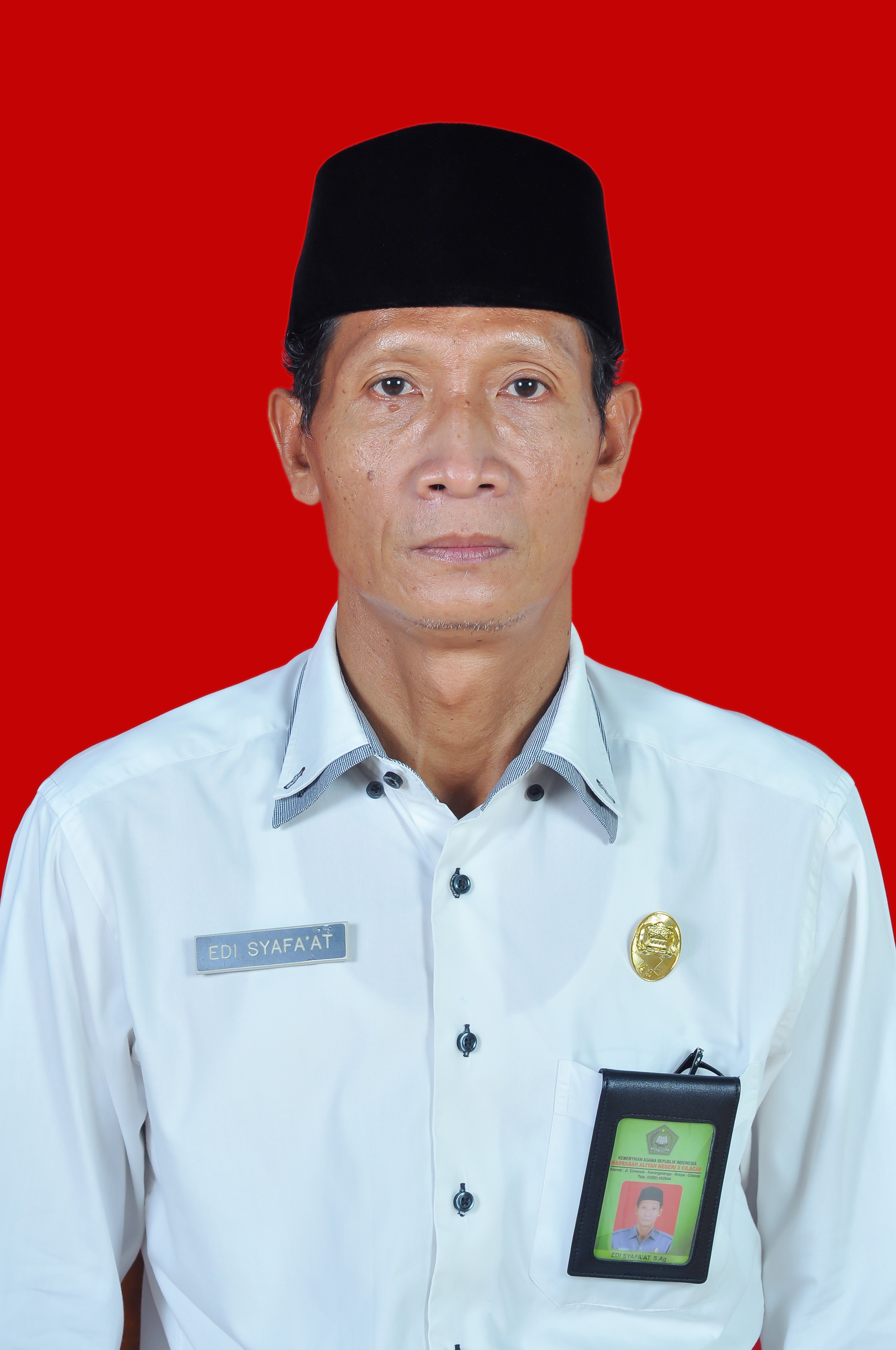 <span  class="uc_style_uc_tiles_grid_image_elementor_uc_items_attribute_title" style="color:#ffffff;">Edy Syafa'at, S.Ag</span>