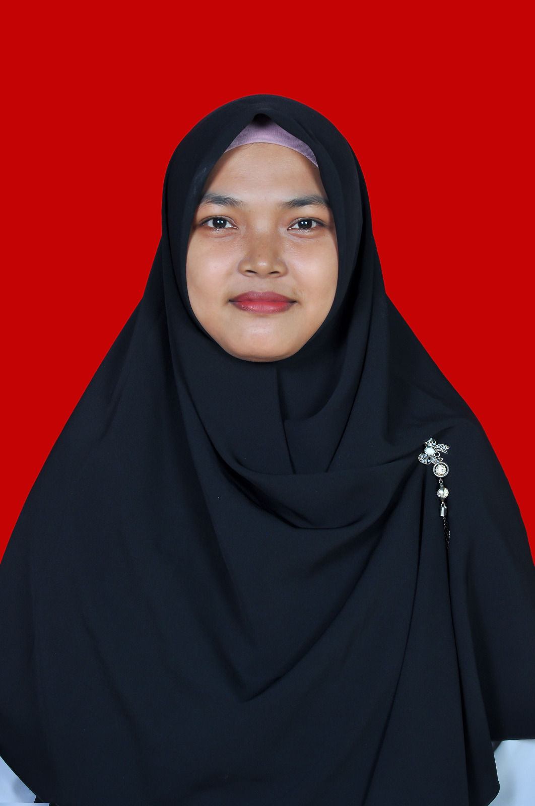 <span  class="uc_style_uc_tiles_grid_image_elementor_uc_items_attribute_title" style="color:#ffffff;">Fitriani Eka Ragmawati, S.Sn</span>